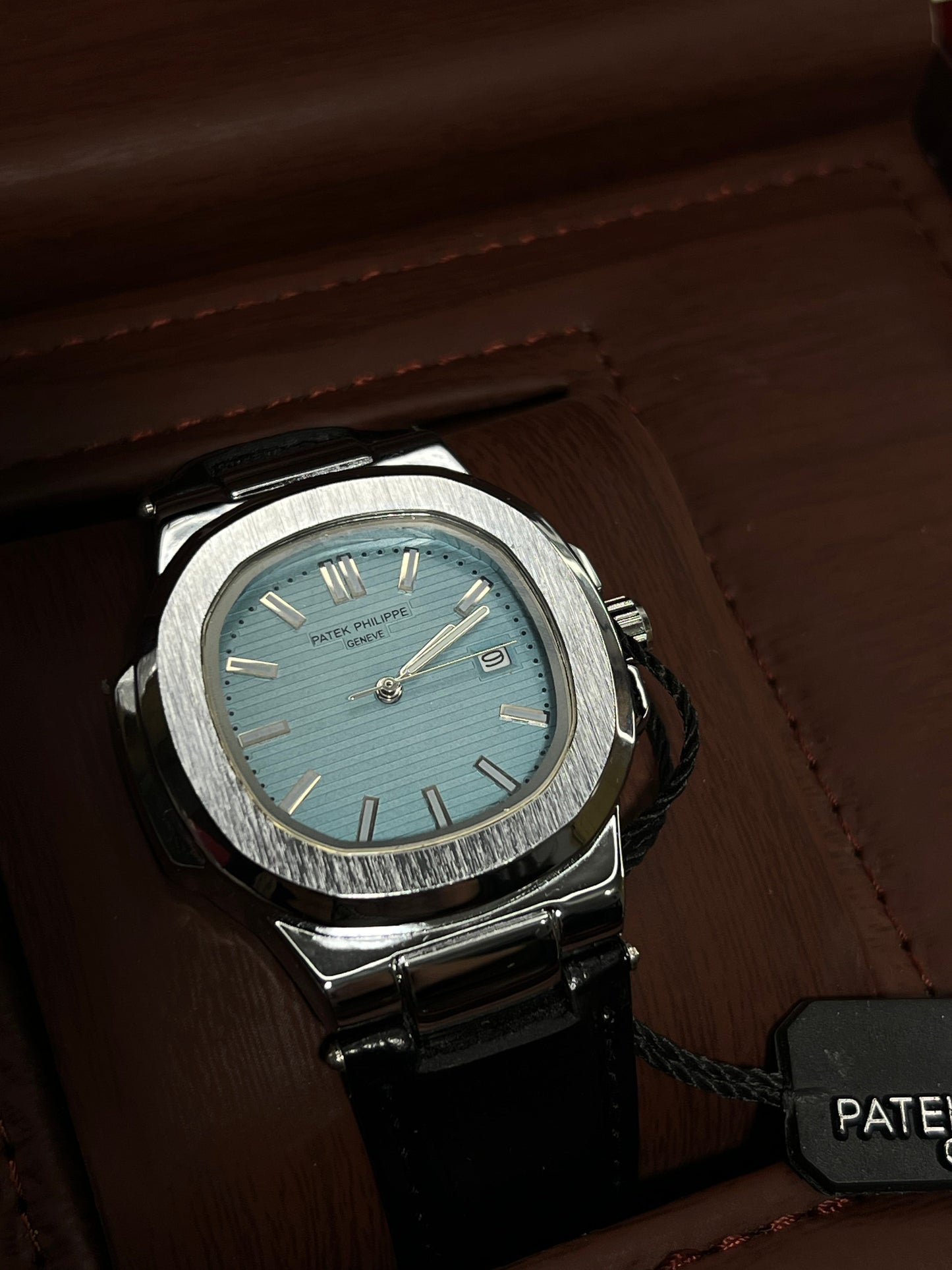 Patek Philippe Geneve Black Leather Strap Watch – Silver Case & Tiffany Blue Dial