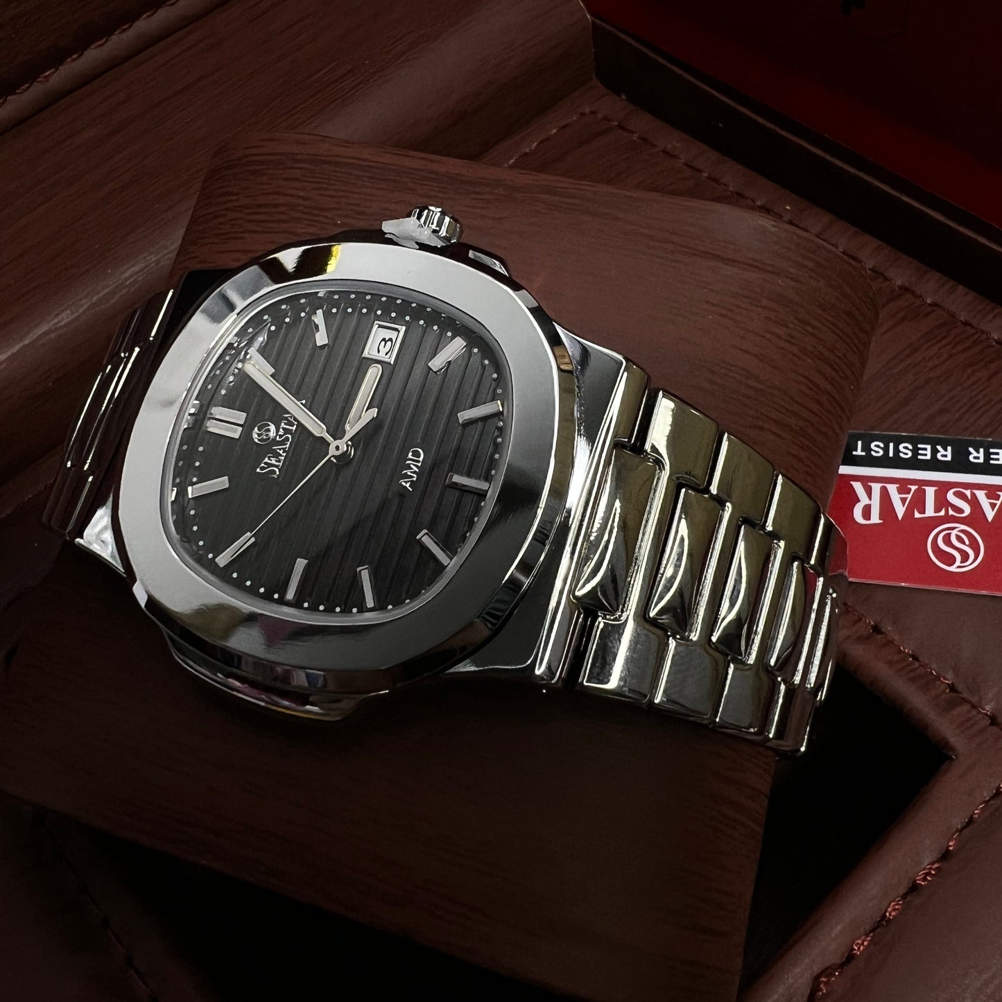 Seastar Silver Shine Chain Watch ā Black Dial š¤