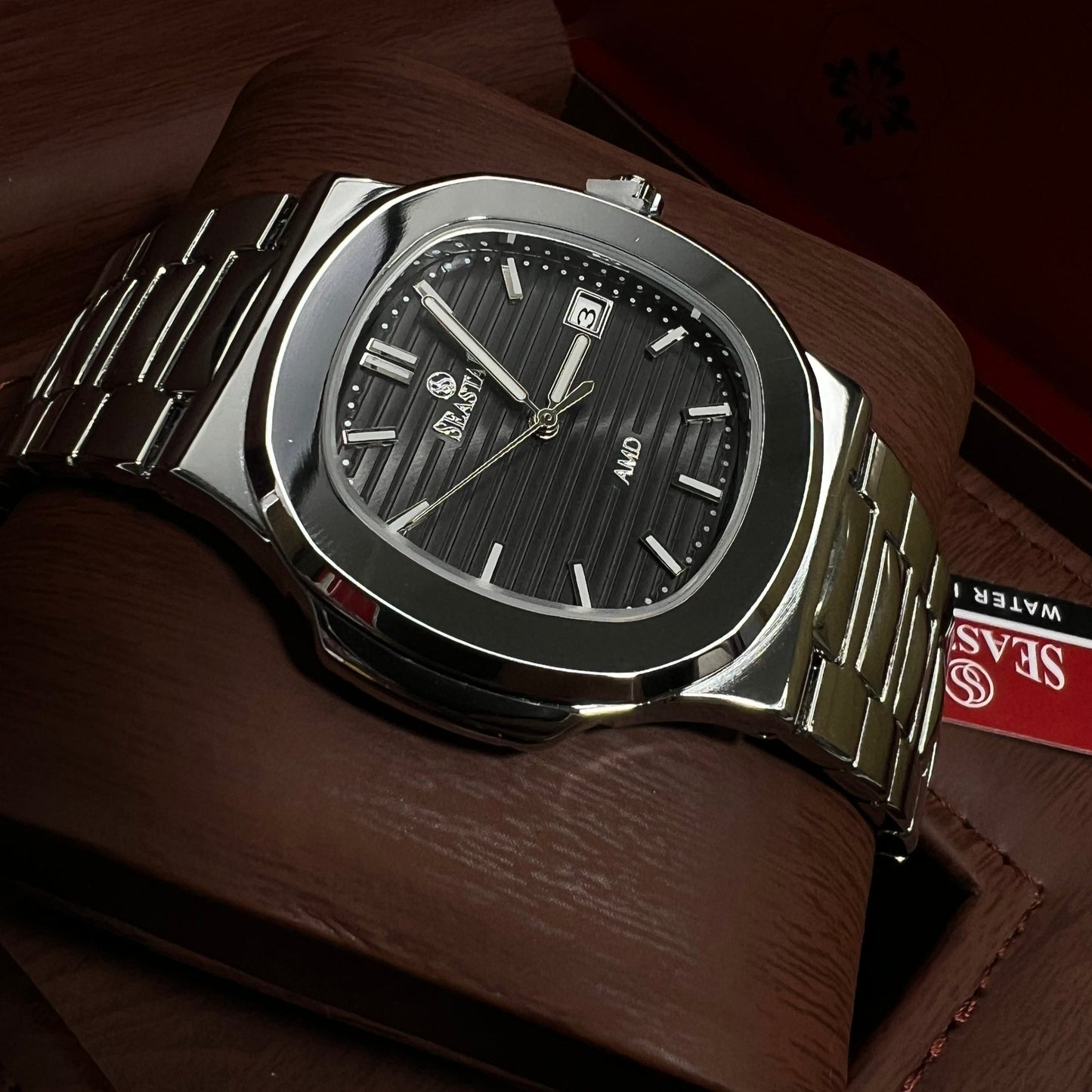 Seastar Silver Shine Chain Watch ā Black Dial š¤