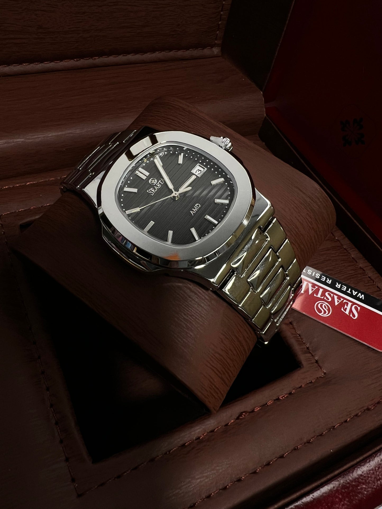 Seastar Silver Shine Chain Watch ā Black Dial š¤