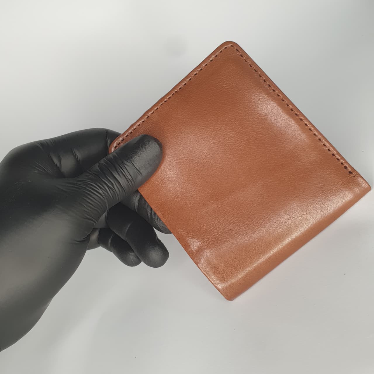 Cow Leather Wallet – Handcrafted Elegance