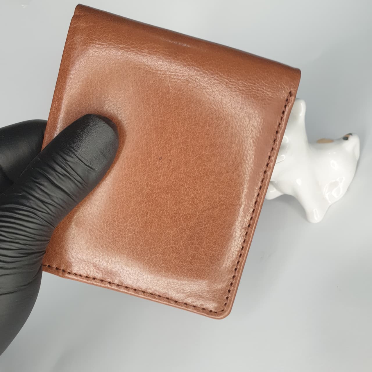 Cow Leather Wallet – Handcrafted Elegance