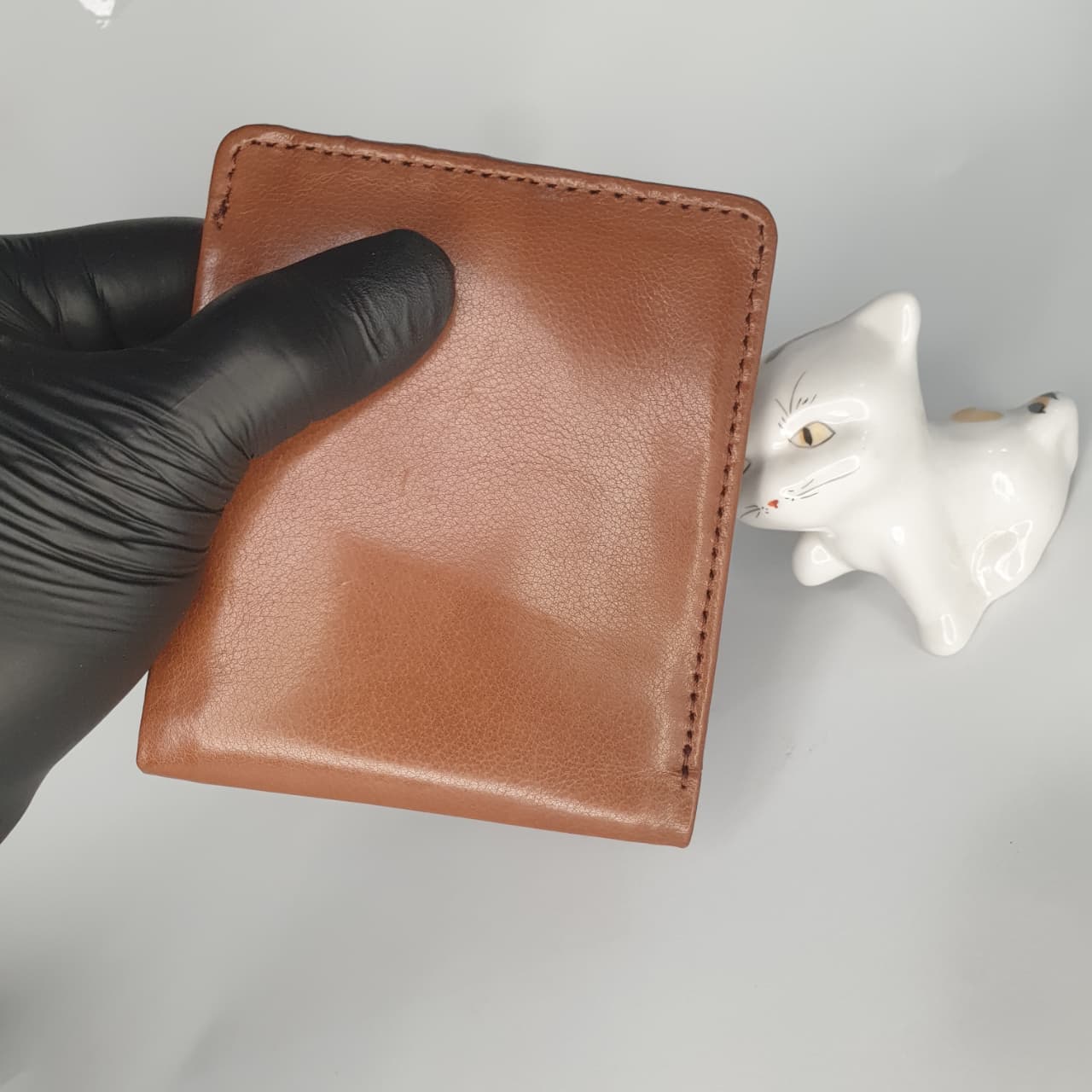 Cow Leather Wallet – Handcrafted Elegance