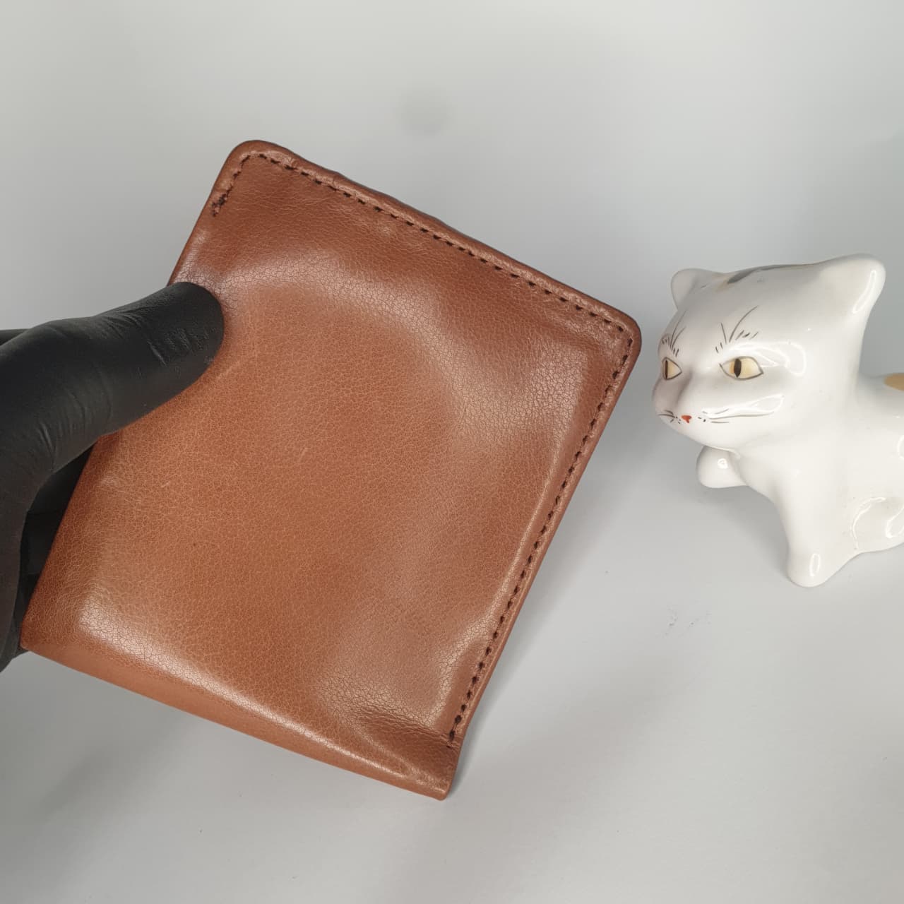 Cow Leather Wallet – Handcrafted Elegance