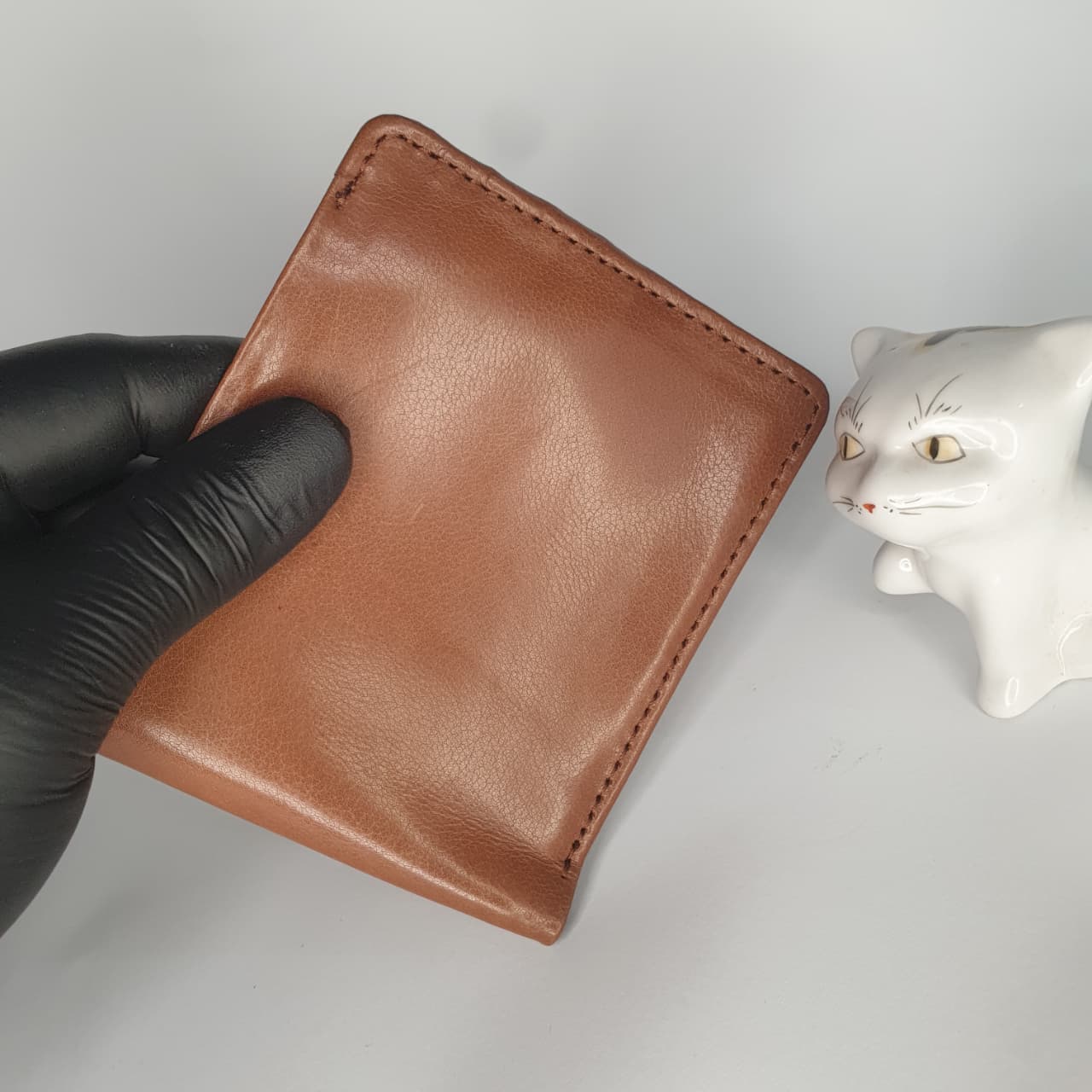 Cow Leather Wallet – Handcrafted Elegance