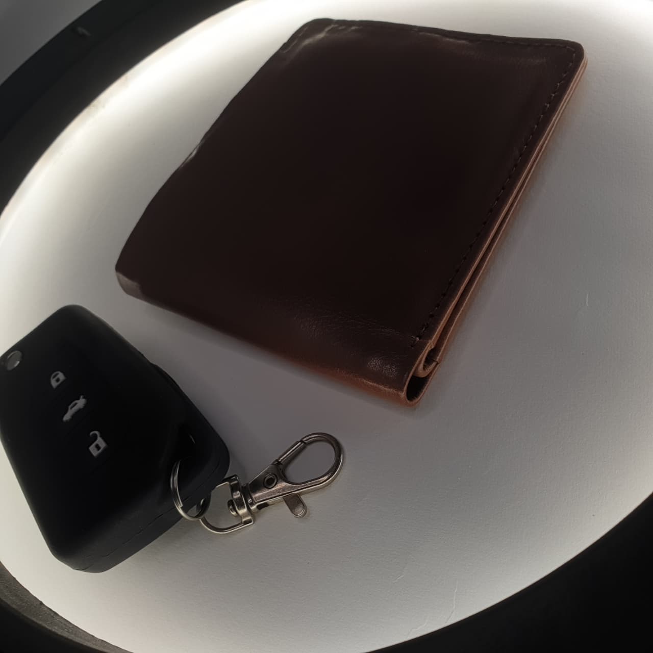 Cow Leather Wallet – Handcrafted Elegance