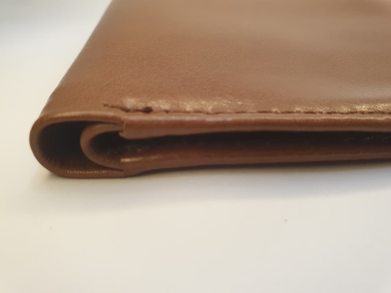 Cow Leather Wallet – Handcrafted Elegance