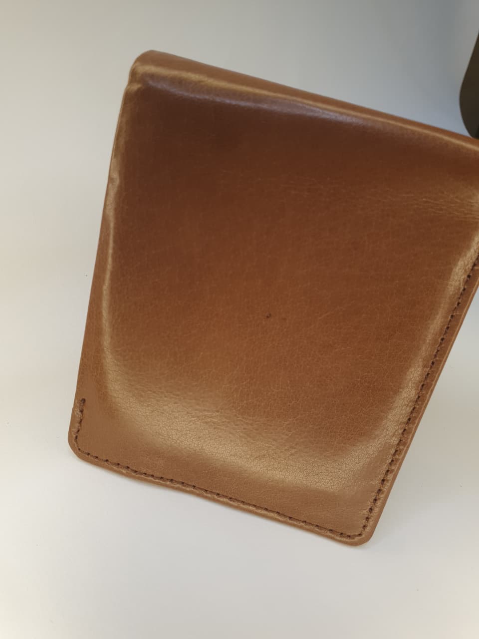 Cow Leather Wallet – Handcrafted Elegance
