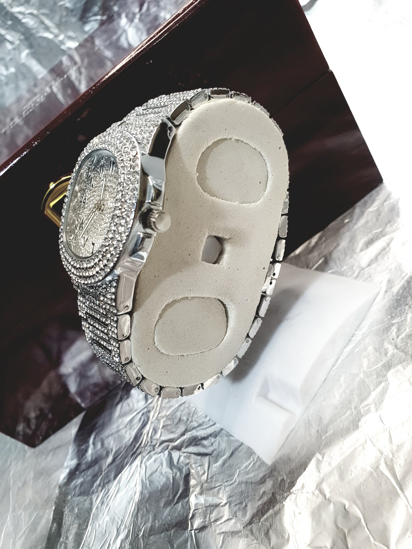 Patek Philippe Pure White Stones Watch with Urdu Numerals – A Timeless Blend of Elegance and Heritage