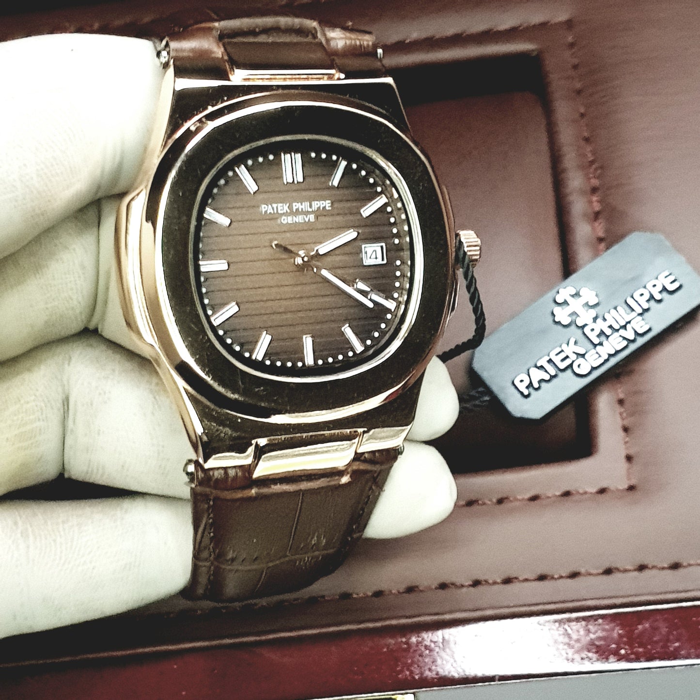 Introducing the Patek Philippe Geneve Brown Leather Strap Watch Master Copy