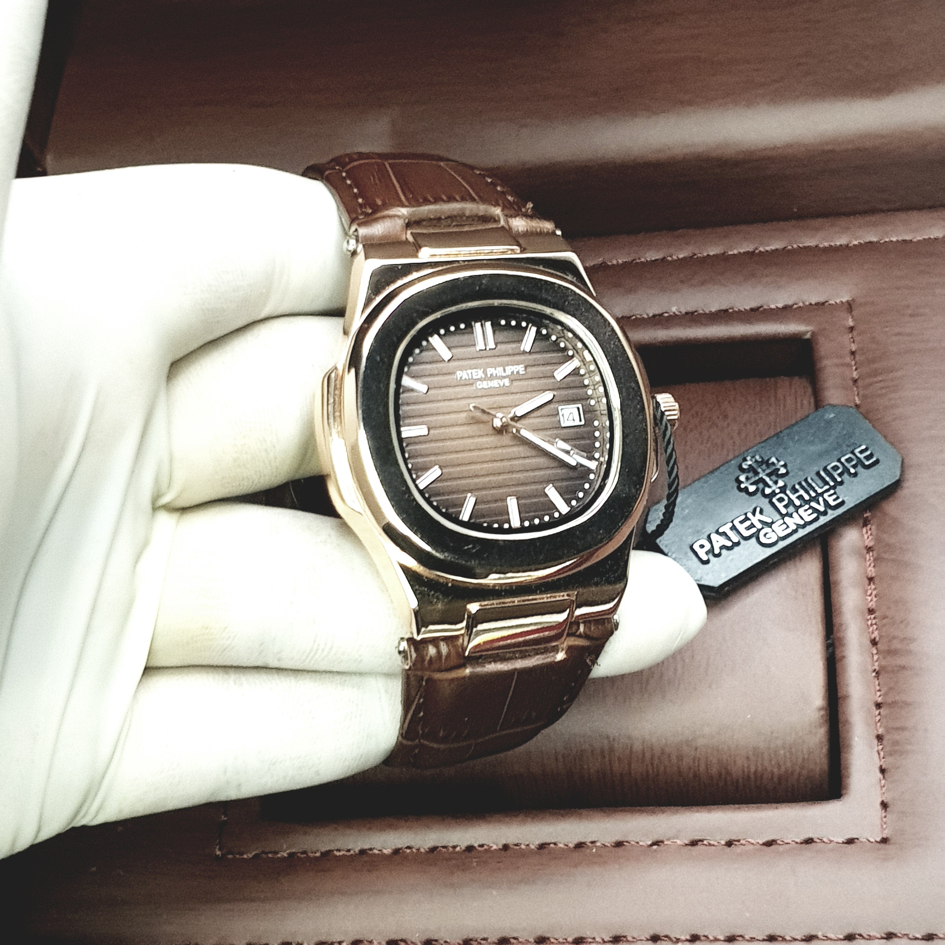 Introducing the Patek Philippe Geneve Brown Leather Strap Watch Master Copy