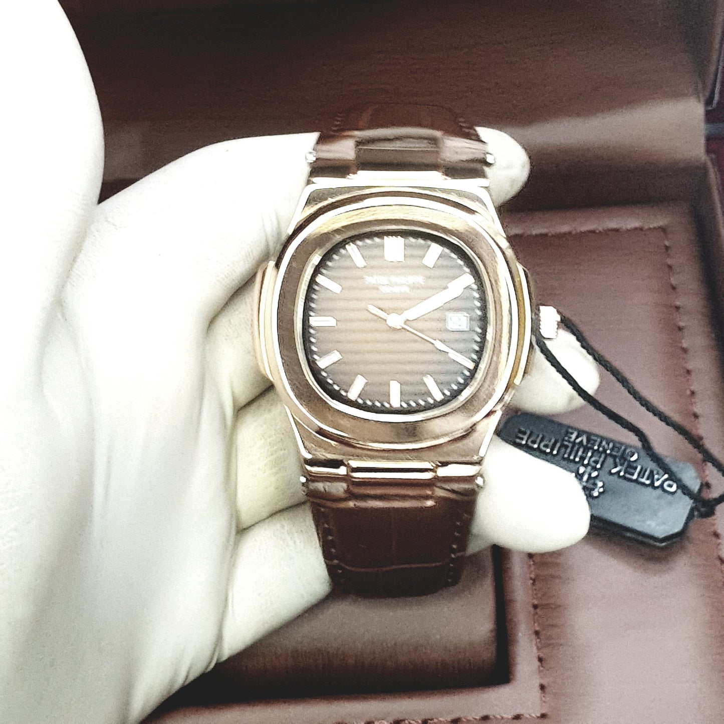 Introducing the Patek Philippe Geneve Brown Leather Strap Watch Master Copy